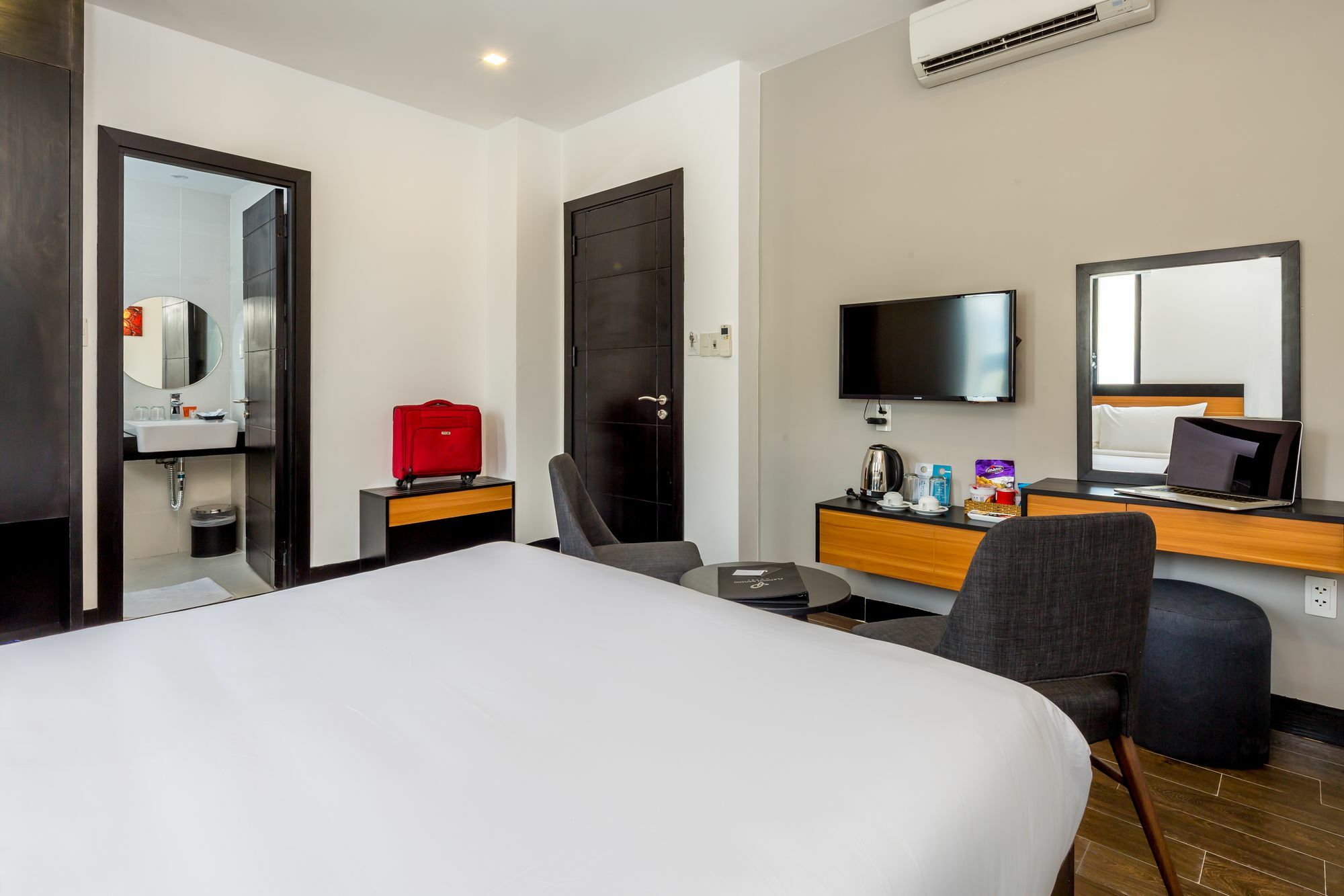 Platinum Danang Hotel Exterior photo